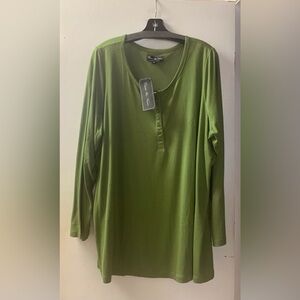 🎉 Curve & Nerve Plus Tunic Henley Top